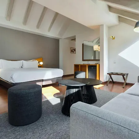 Hotel De L'Isard-2
