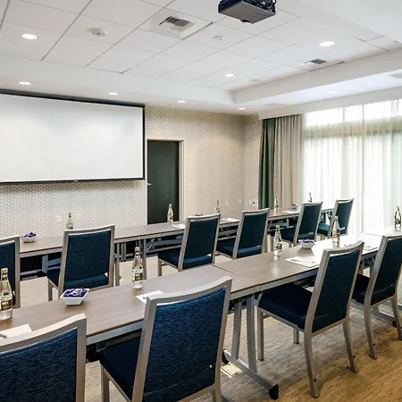 Hampton Inn & Suites By Hilton Seattle/Northgate-2