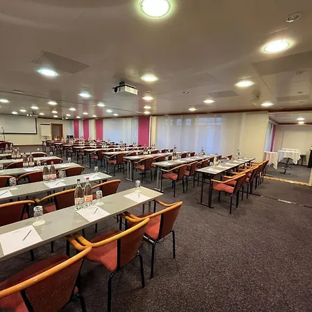 Crowne Plaza Zuerich By Ihg-3