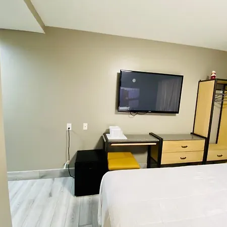 Rodeway Inn Near Jfk Airport-3