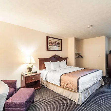 Rodeway Inn & Suites Charles Town-3