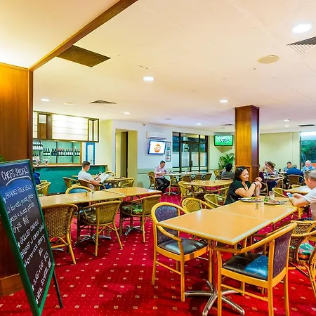 Markets Hotel-3