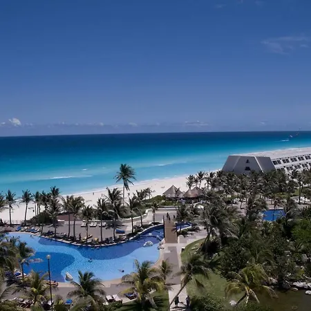 Oasis Cancun Lite-3