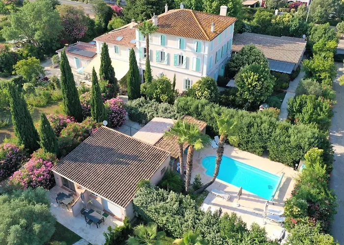 Domaine De L'Aufrene