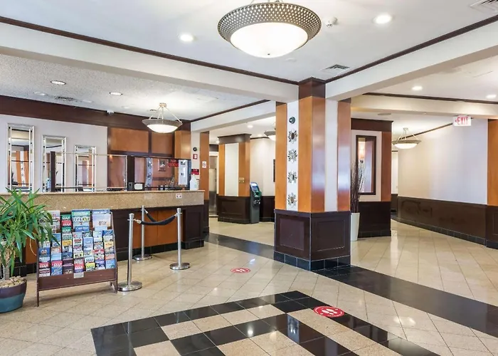Clarion Hotel & Suites