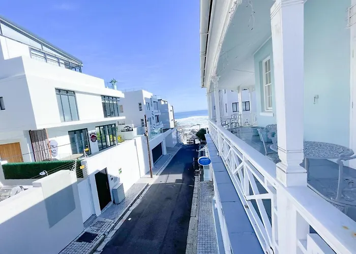 Amoris Guest House-Sea Point