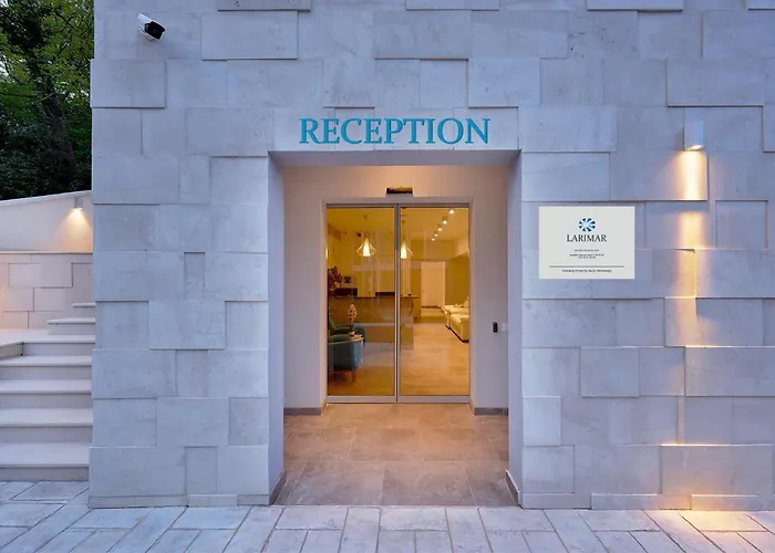 Garni Hotel Larimar