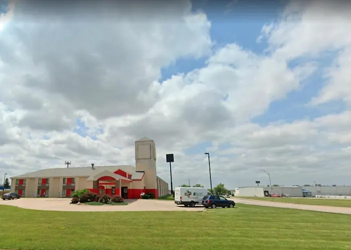 Oyo Hotel Lincoln Airport Ne, Hwy 80