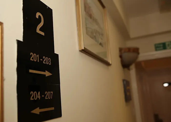 Casa degli ospiti: Holland Court Hotel