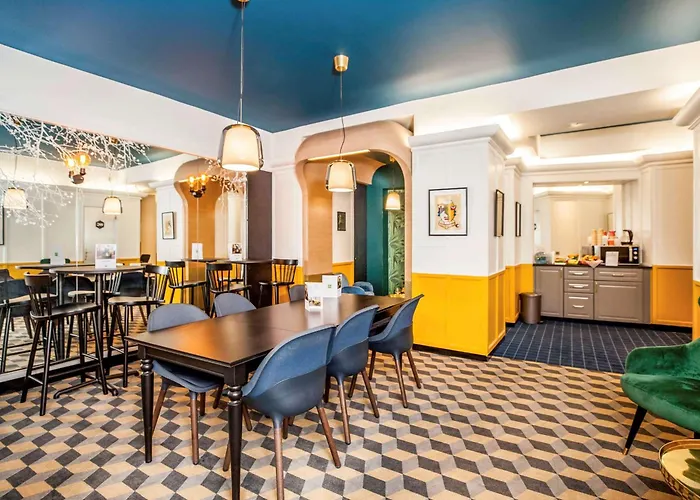 Family resorts Ibis Styles Paris Cadet Lafayette