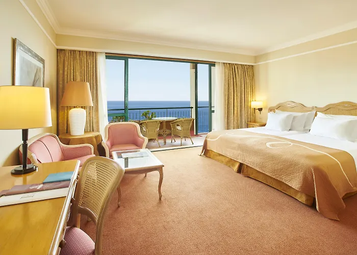 Resort: The Cliff Bay - Portobay