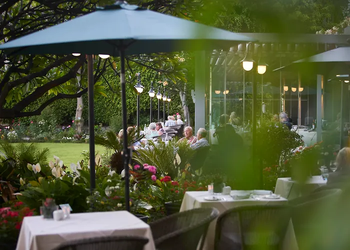 Resort: The Cliff Bay - Portobay