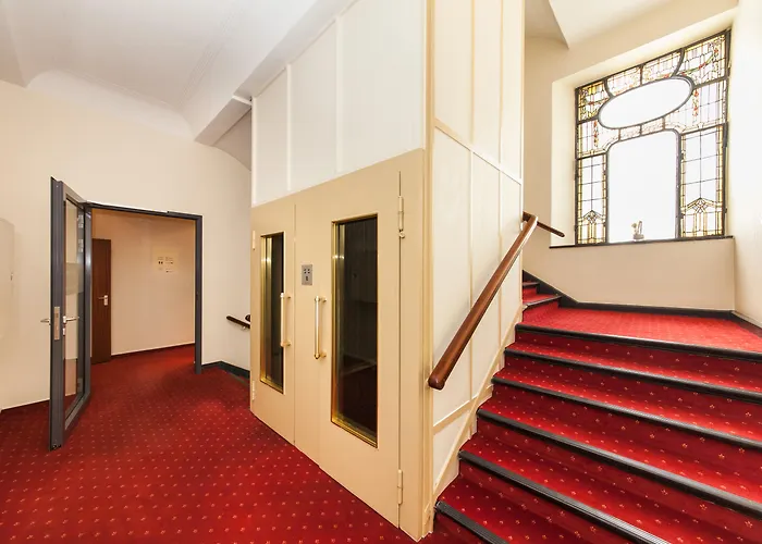 3 SterneHotel Novum Continental Hamburg Hauptbahnhof