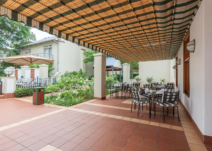 Courtyard Hotel Arcadia