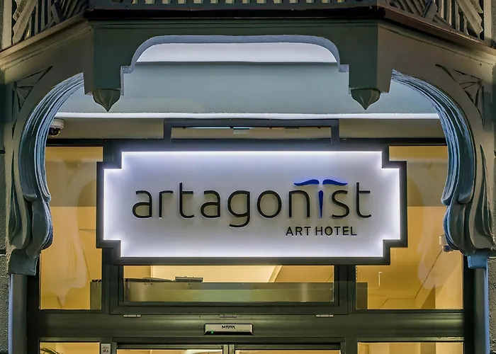 Hotel cerca del aeropuerto: Artagonist Art Hotel