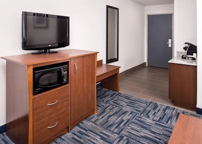 Hotels with pool Holiday Inn Express & Suites Alamogordo Highway 54/70 By Ihg