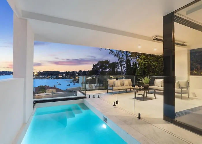 Pets Allowed Hotel Luxury Waterside Home