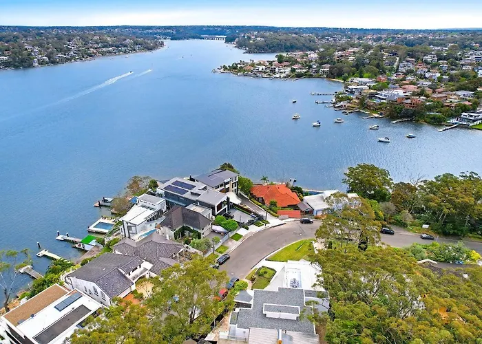 Pets Allowed Hotel Luxury Waterside Home