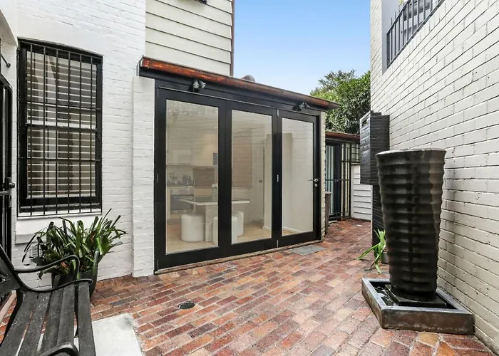 Paddington House Beautiful 2 Bedroom Terrace
