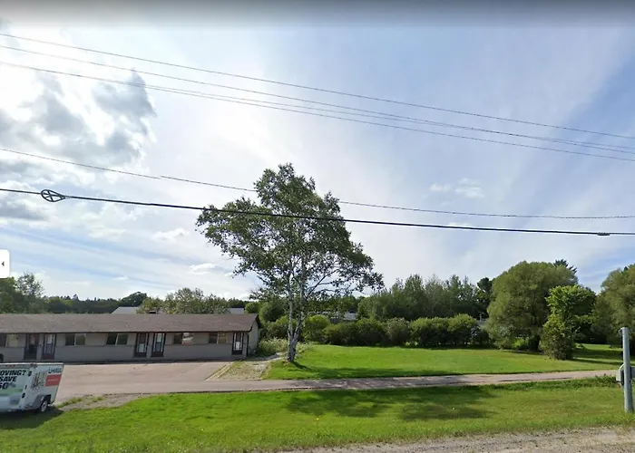 Cheap hotel: Happyland Inn