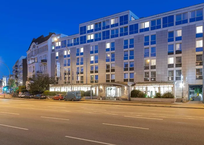 Familienhotels NH Hamburg Mitte