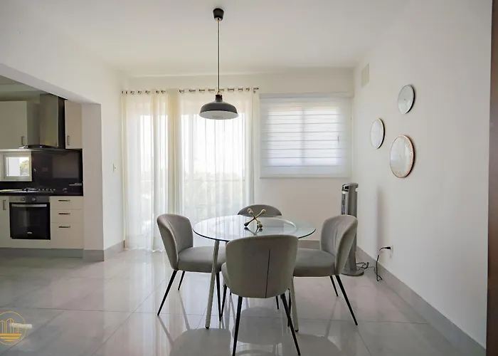 Soha Suites I