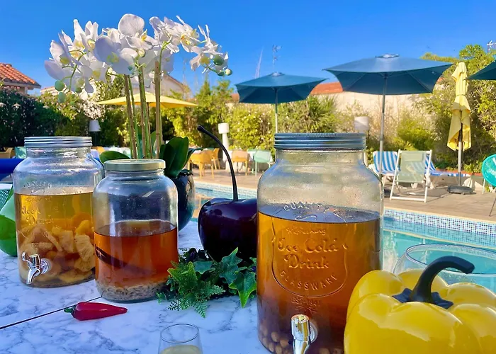 Le Galion Et Restaurant Canet Plage - Logis