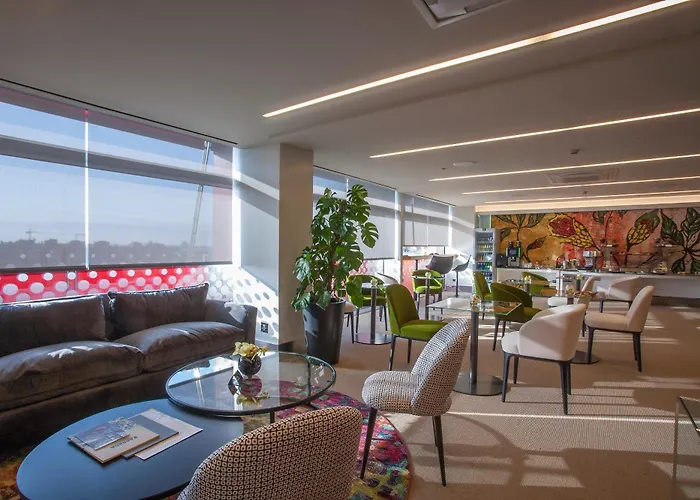 Hotel cerca del aeropuerto: Hotel Puerta America