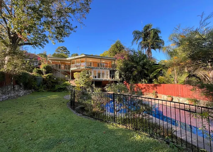 Pet Friendly hotel: Poolside Oasis - Sydney