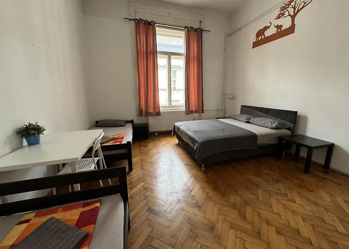 Boomerang Hostel