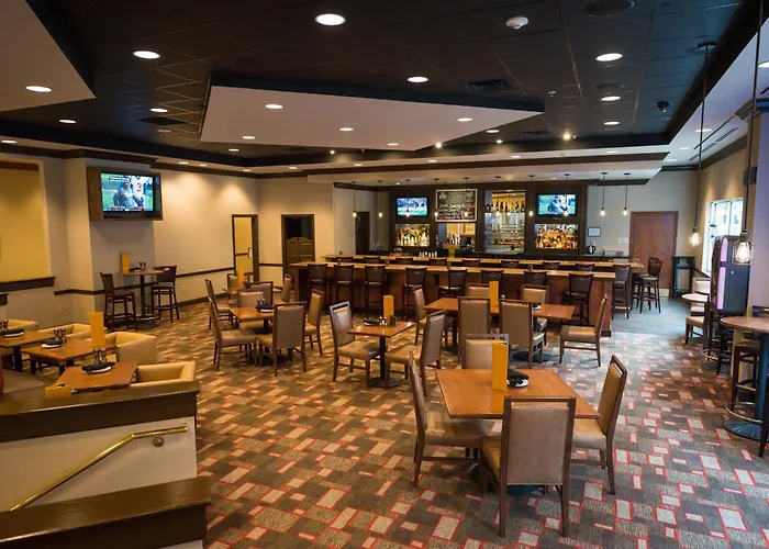 Hotel with Tennis: Hilton Scranton & Conference Center