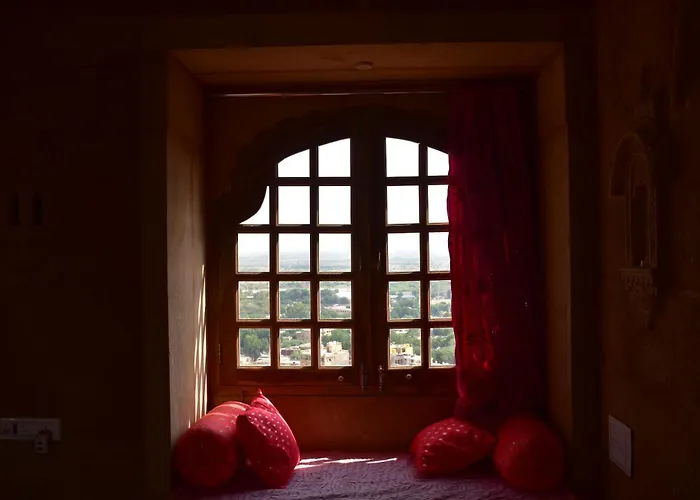 Mud Mirror Guesthouse