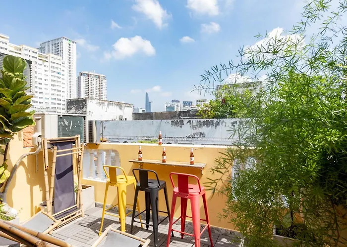Saigon Authentic Hostel: Rooftop Retreat with Culinary Experiences