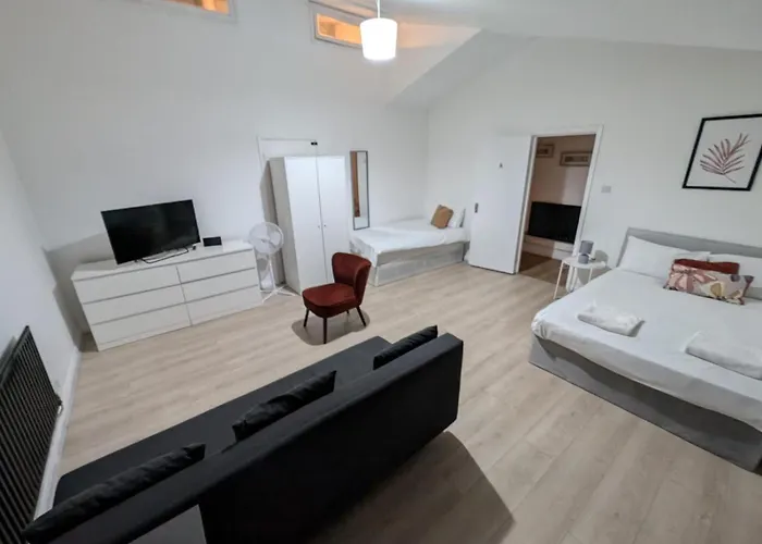Pension Guide London E2 Rooms