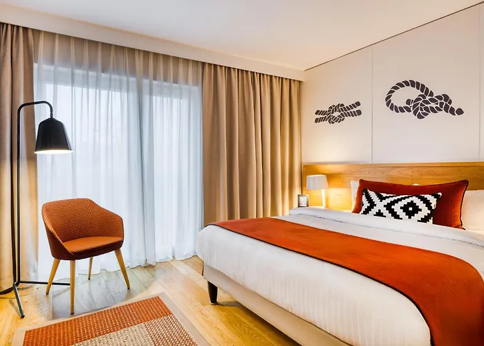 Citadines Michel