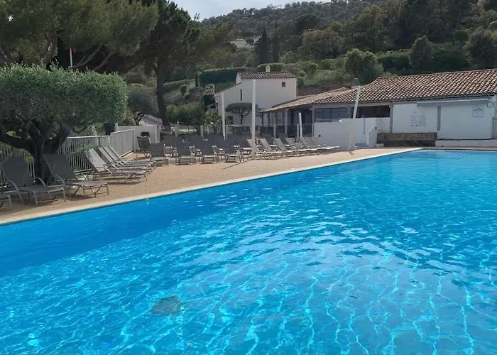 Hôtel de plage: Les Collines