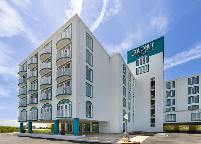 Pet Friendly hotel: Coconut Malorie Resort Ocean City, Ascend Collection Hotel