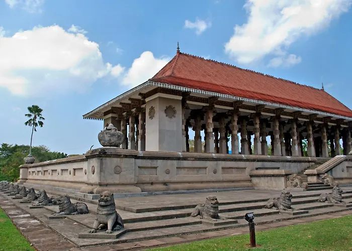 Fairway Colombo - Sri Lanka'S First With Robot Technology