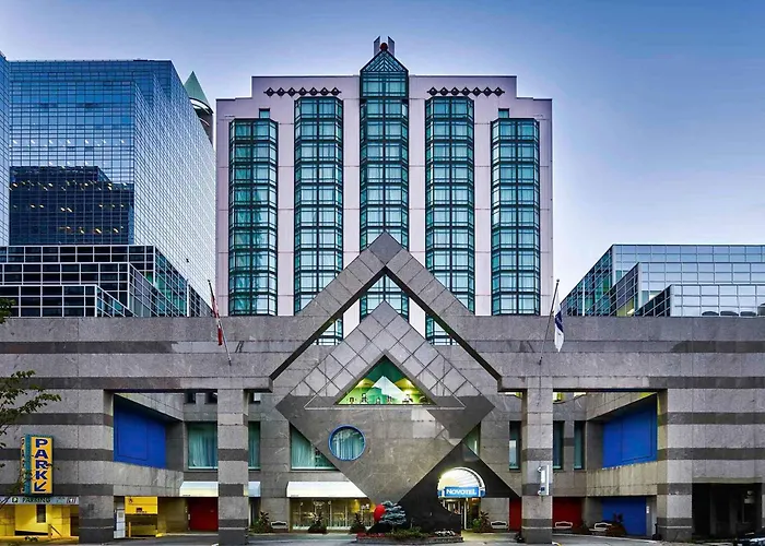 Cheap hotel: Novotel Toronto North York