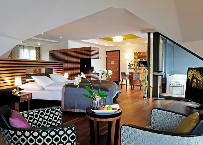 Art Deco Hotel Montana