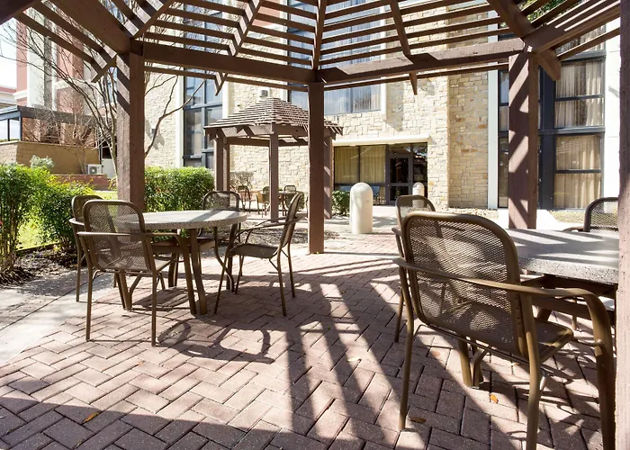 Lodging Drury Plaza San Antonio Airport