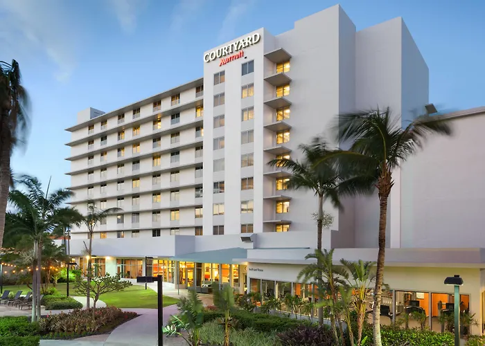 Dog friendly hotels Courtyard By Marriott Miami Airport