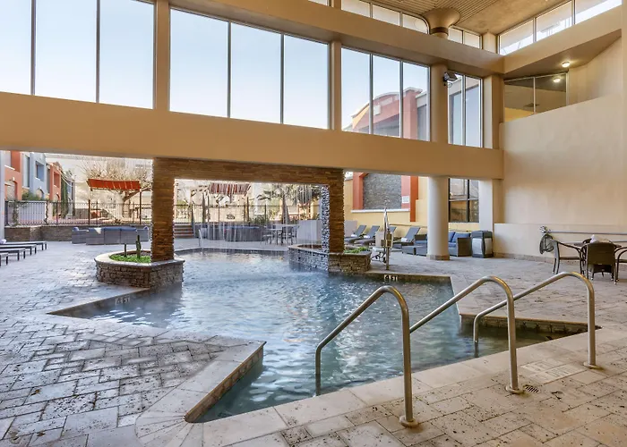 Cheap hotel: Best Western Plus El Paso Airport Hotel & Conference Center