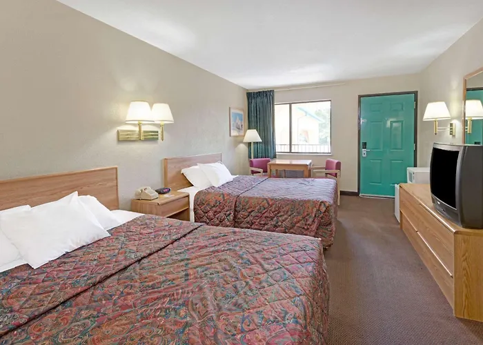 Days Inn By Wyndham Espanola