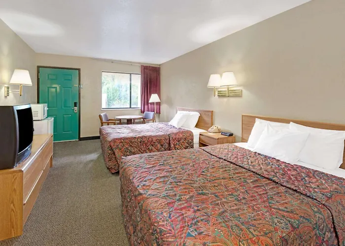Days Inn By Wyndham Espanola