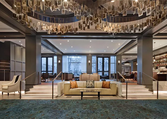 Logan , Curio Collection By Hilton