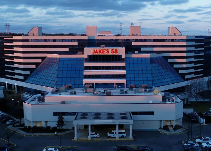 Jake'S 58 Casino Hotel - Adults Only