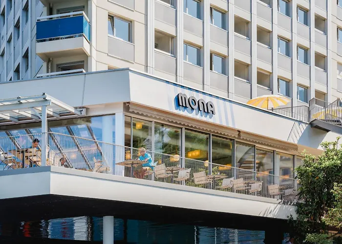 Hotel Mona