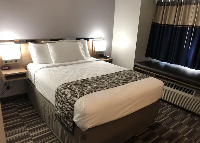Microtel Inn & Suites