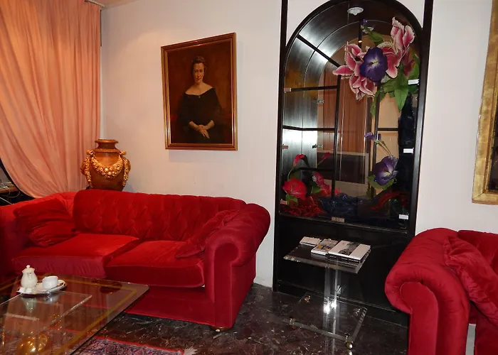 Hotel Montree